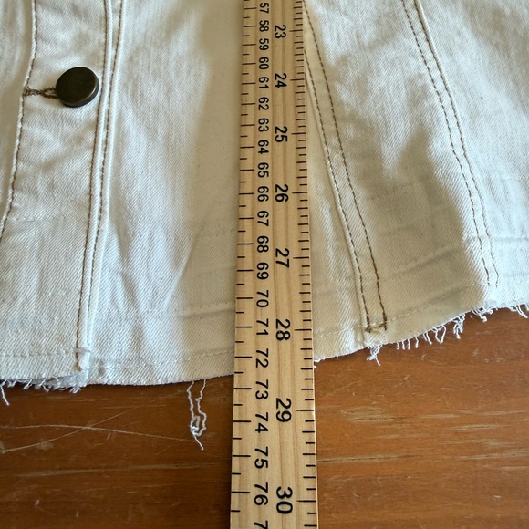 White Mid Length Denim Jacket Women’s 4 Raw Hem Brown Thread Trim Boho Country - Picture 11 of 11